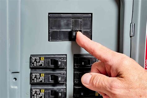 changing a breaker in an electrical box|replacing a breaker on panel.